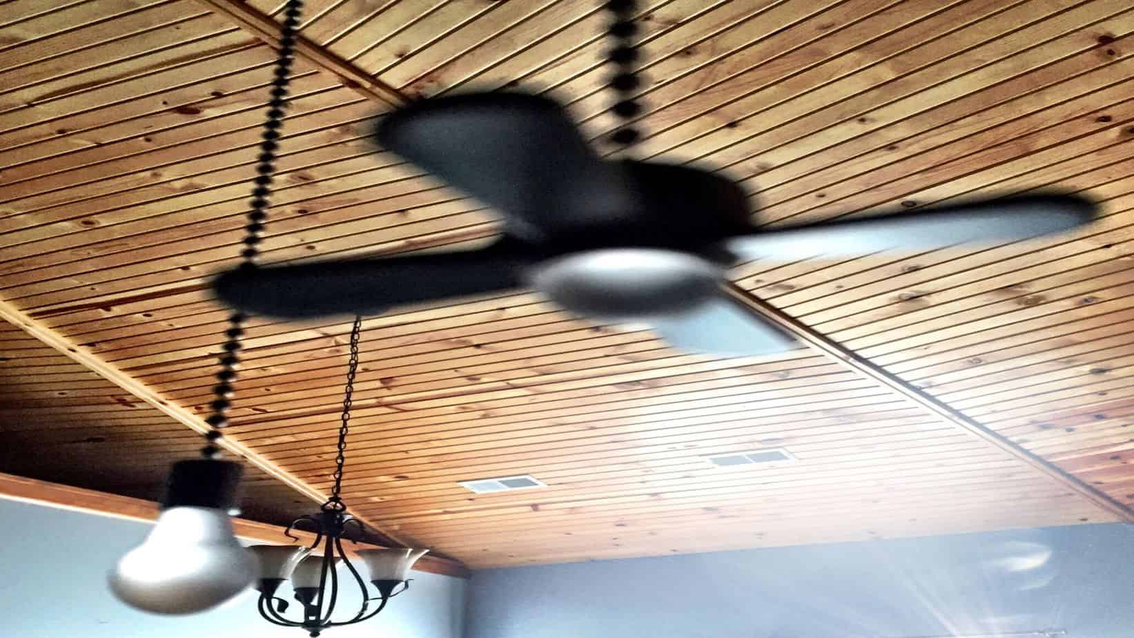 How Does A Ceiling Fan Cool The Room?
